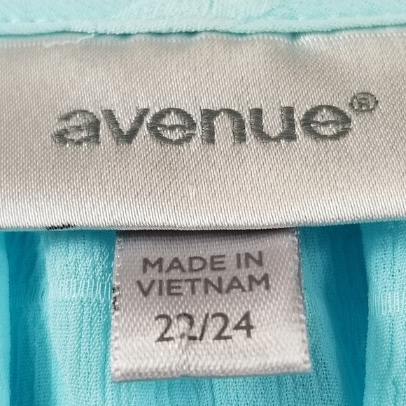 Avenue sz 22/24 long sleeve tassel lace front top - Picture 3 of 12